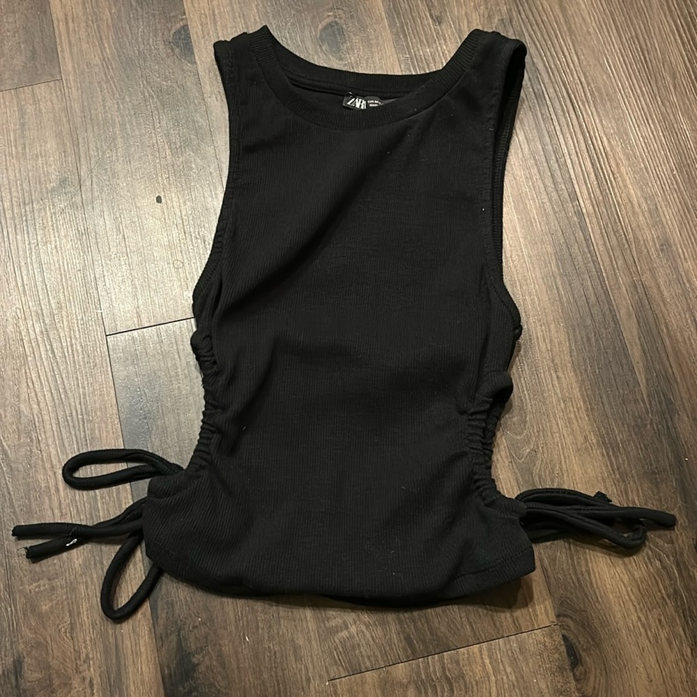 Zara Cropped Cut Out Tank Top